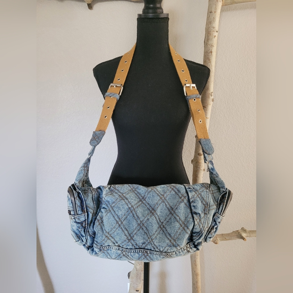 URBAN OUTFITTERS Denim Sling/Crossbody Bag - Picture 8 of 12